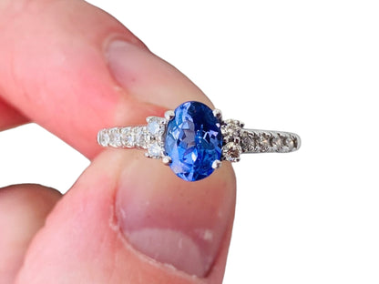 18ct Gold Tanzanite & Diamond Ring