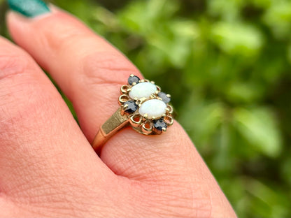 Vintage 9ct Gold Opal & Sapphire Ring