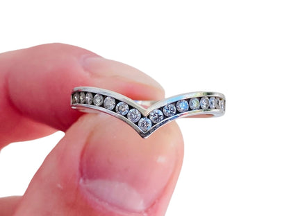 18ct Gold Diamond Wishbone/Chevron Ring