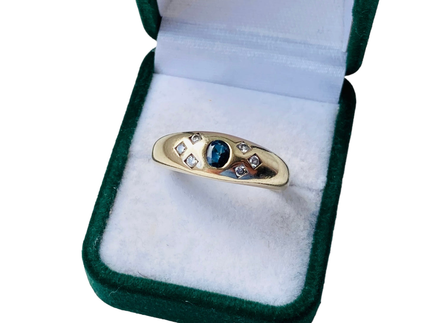 9ct Gold Sapphire & Diamond Ring