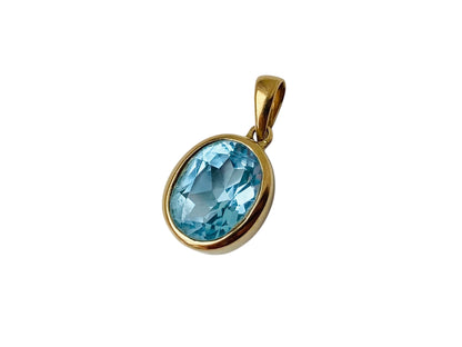 9ct Gold Topaz Pendant