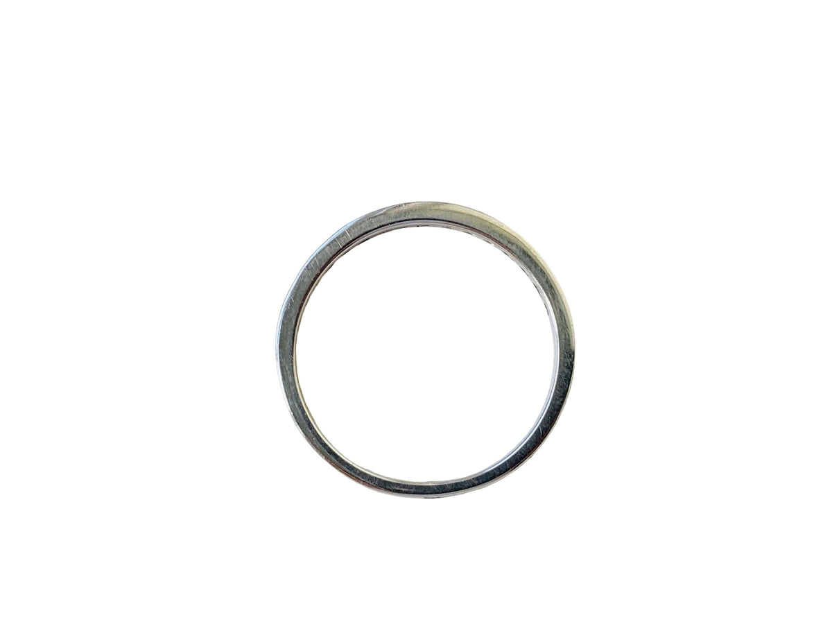 18ct Gold Sixteen-Stone Diamond Ring