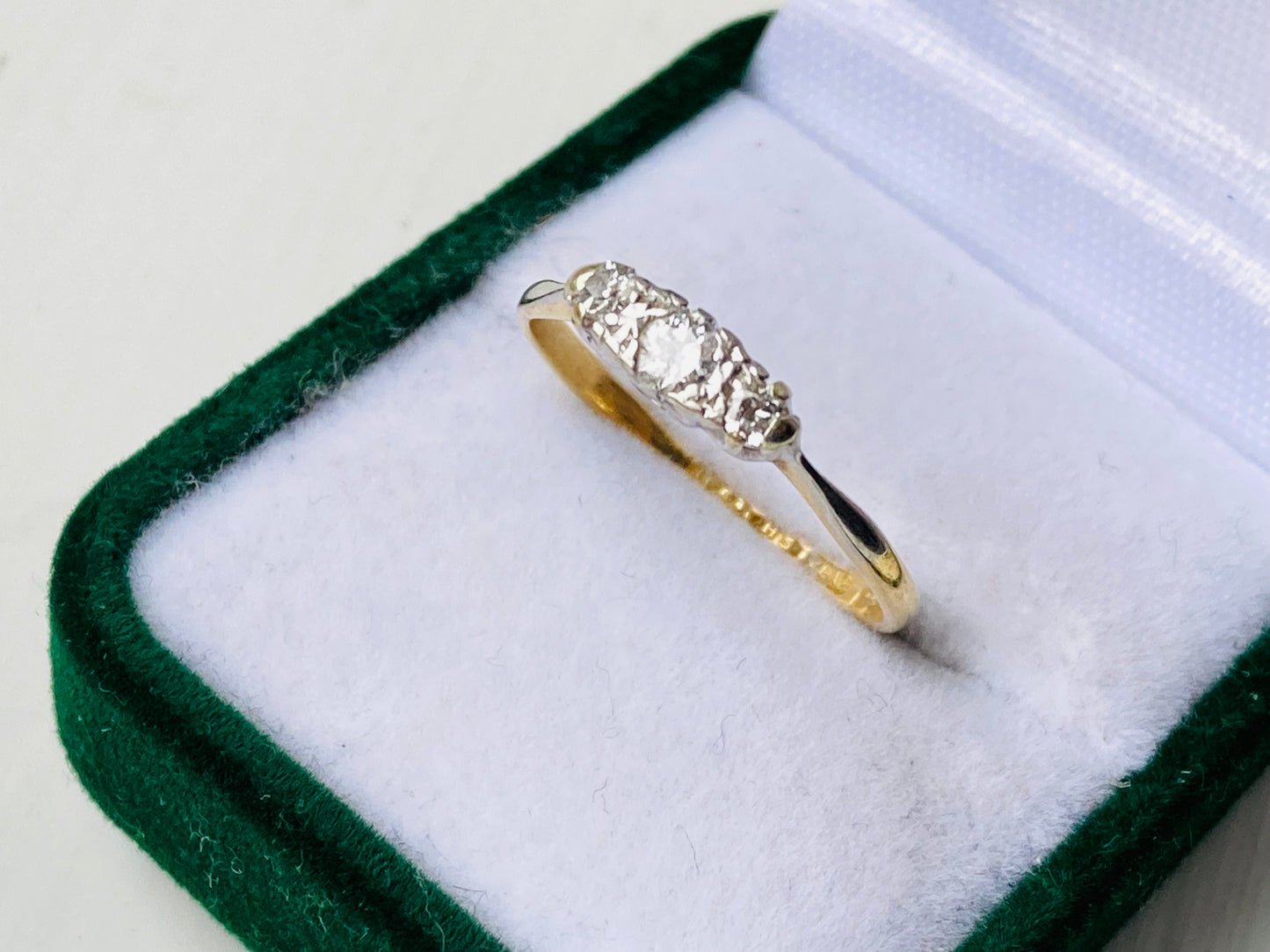 Antique 18ct Gold Diamond Ring