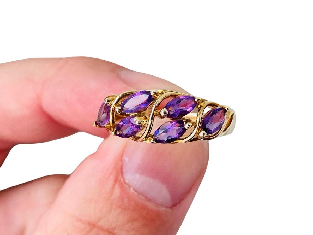 9ct Gold Amethyst Ring