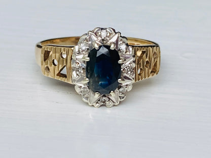 Vintage 9ct Gold Sapphire & Diamond Ring