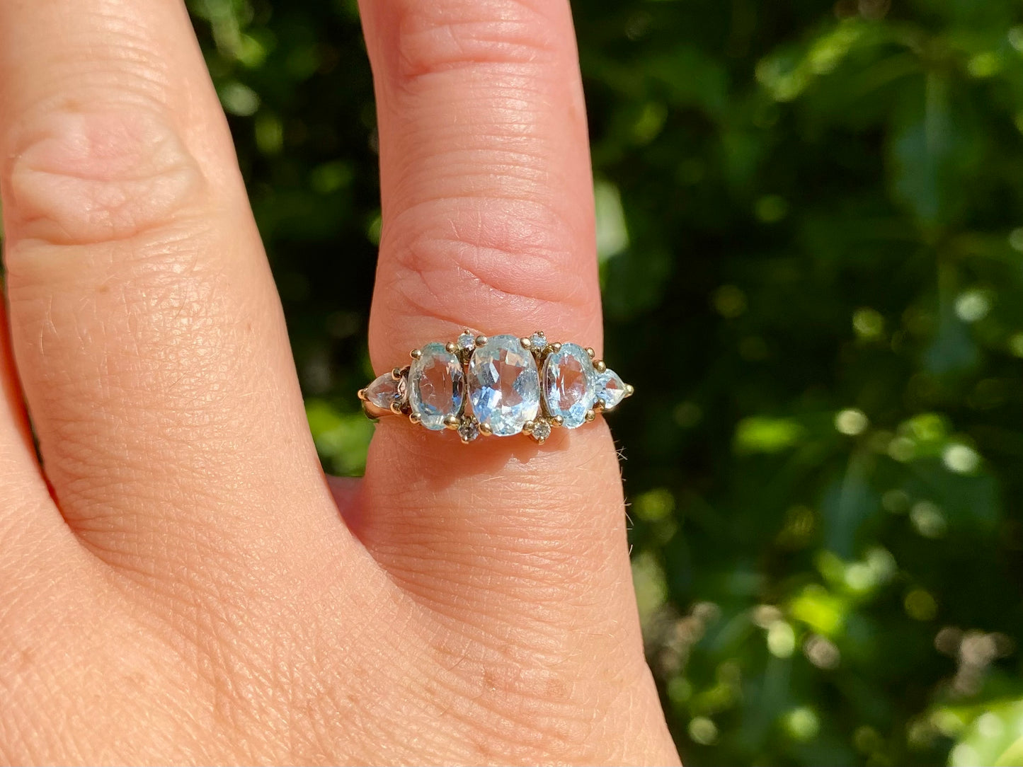 9ct Gold Aquamarine & Diamond Ring