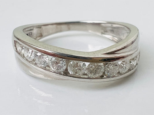 9ct Gold 0.50ct Diamond Crossover Ring