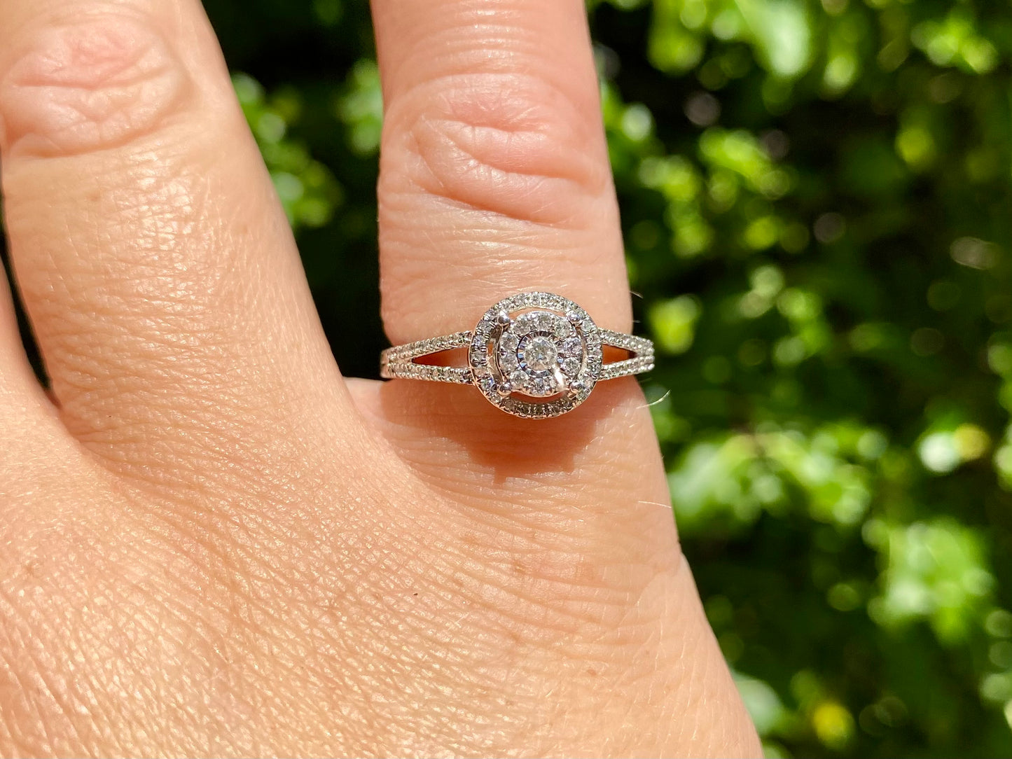 9ct Gold Diamond Ring