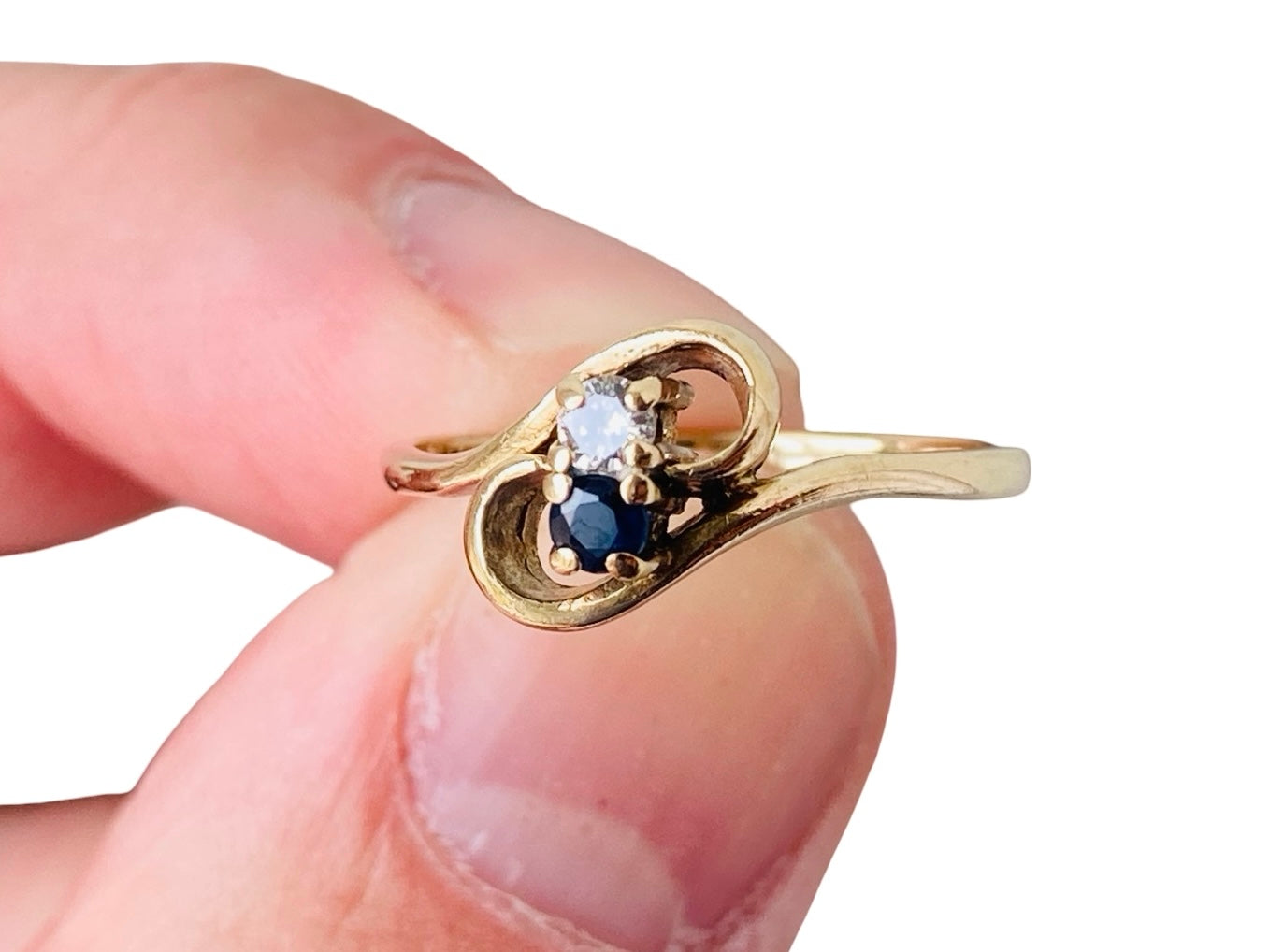 Vintage 9ct Gold Sapphire & Diamond Ring