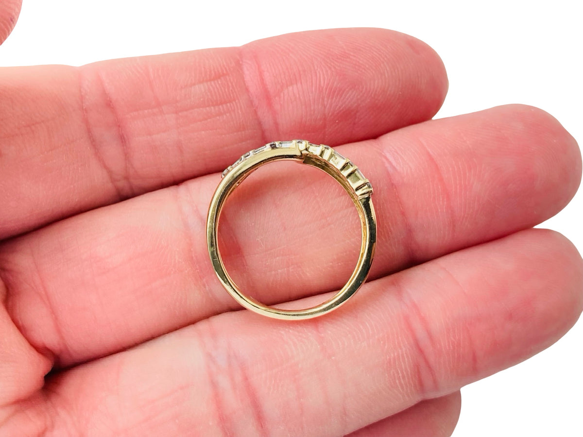 9ct Gold Diamond Crossover  Ring