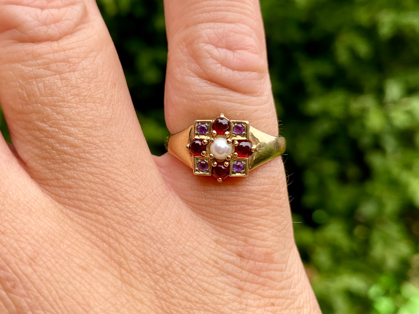 9ct Gold Garnet, Pearl & Amethyst Ring