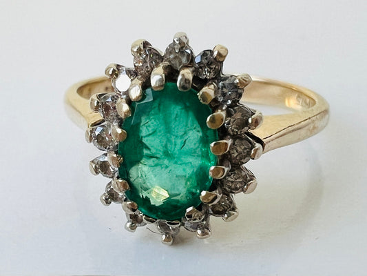 Vintage 9ct Gold Emerald & Diamond Ring