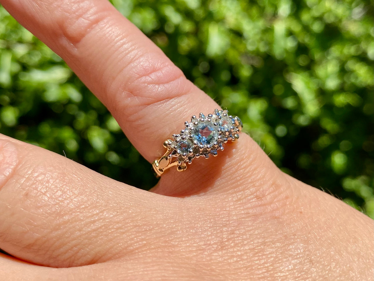 9ct Gold Aquamarine & Diamond Ring