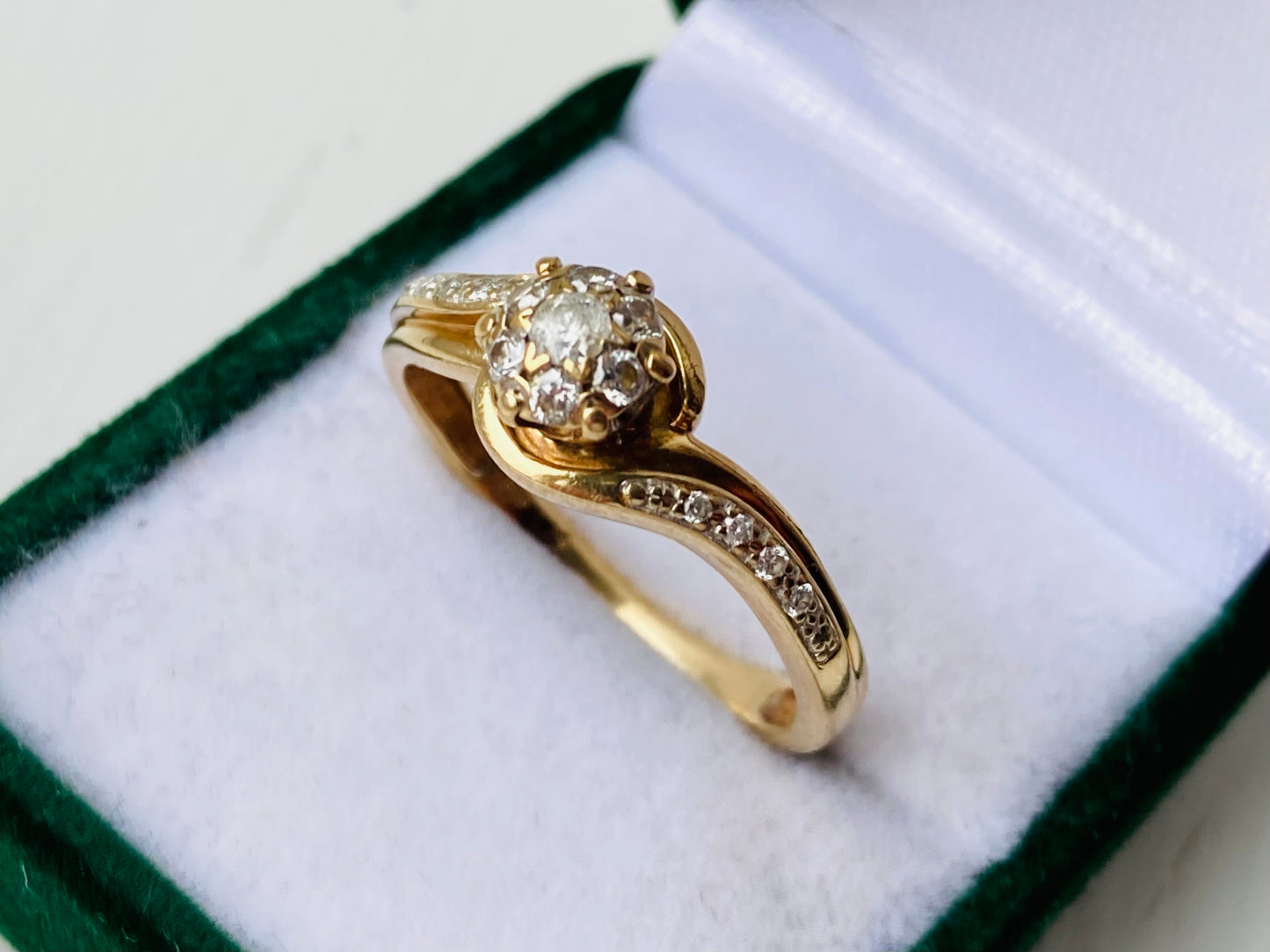 9ct Gold Diamond Ring