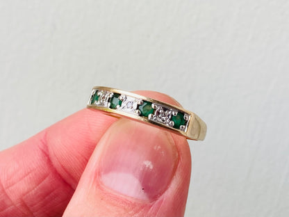 9ct Gold Emerald & Diamond Ring