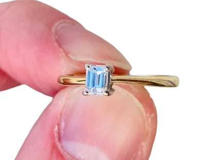18ct Gold Emerald-Cut Diamond Solitaire Ring