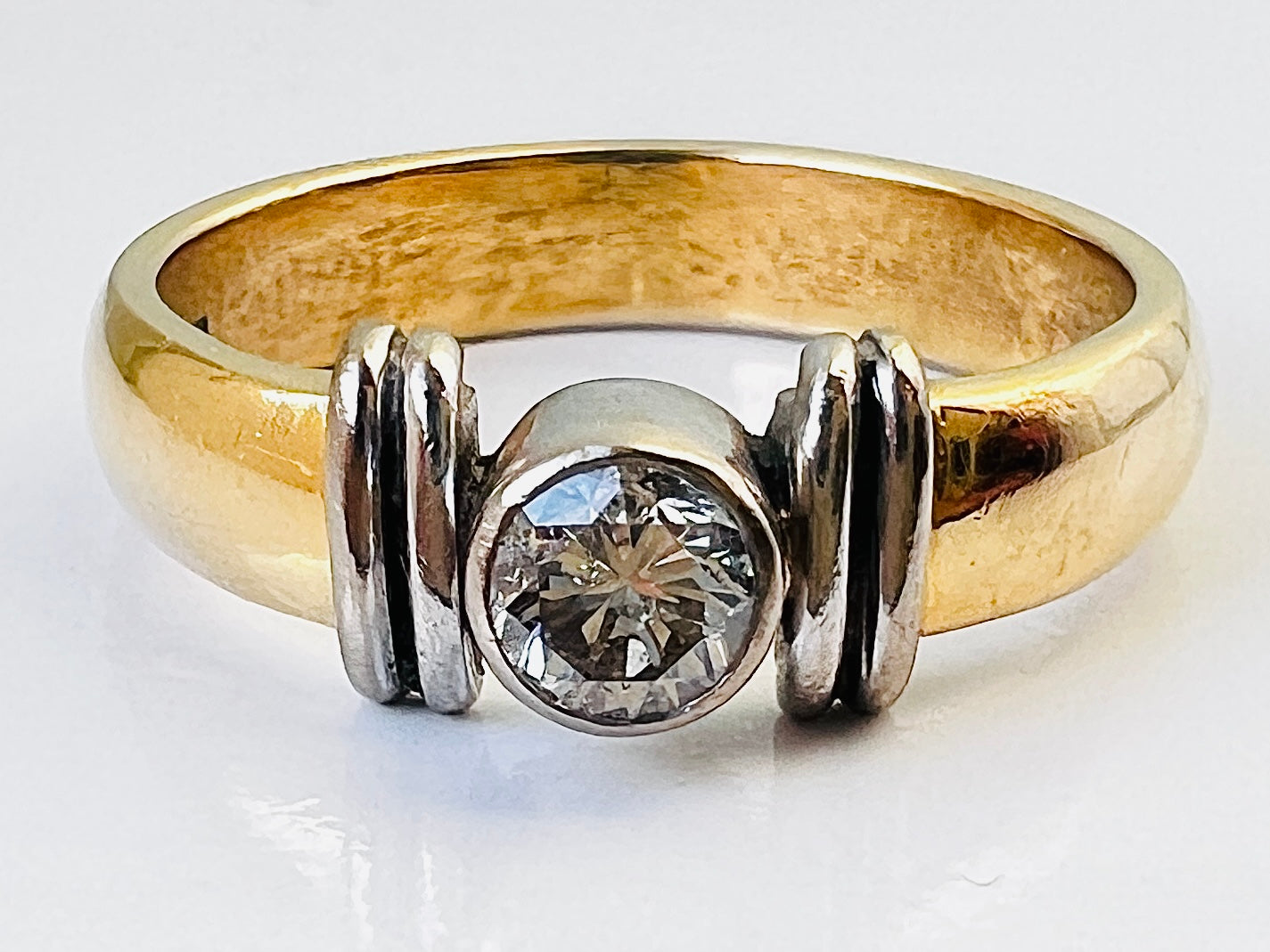 18ct Gold Diamond Solitaire Ring