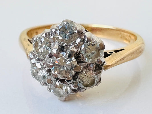 Vintage 18ct Gold Diamond Daisy Ring