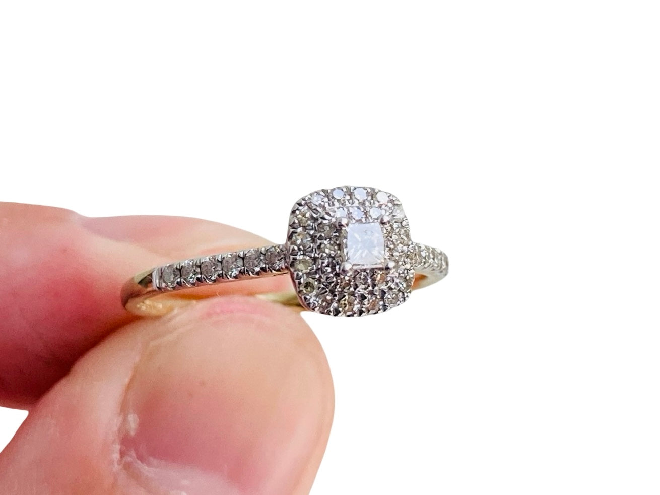 9ct Gold Diamond Ring