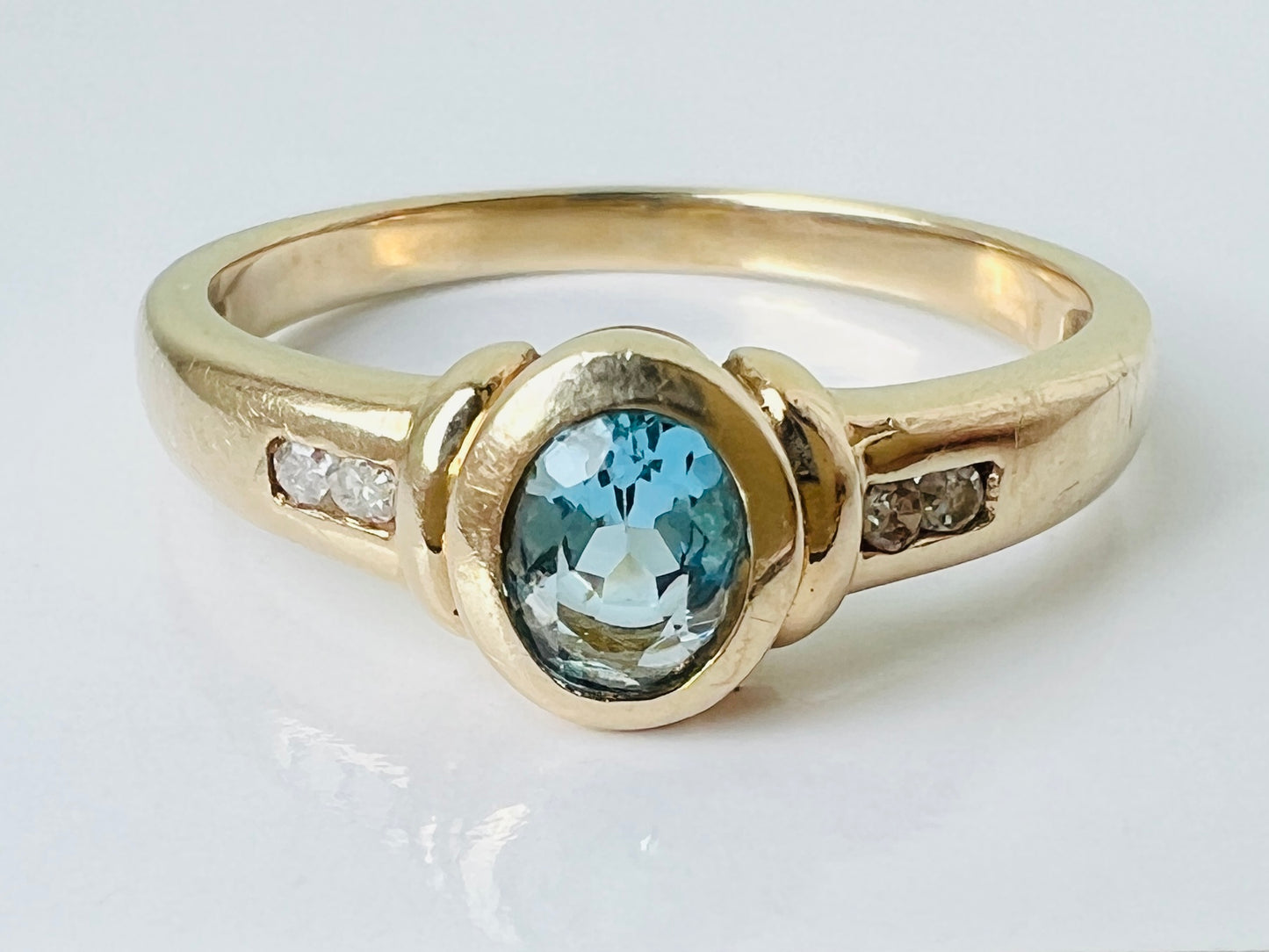 9ct Gold Topaz & Diamond Ring