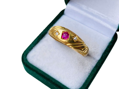 Antique Victorian 18ct Gold Ruby & Diamond Ring