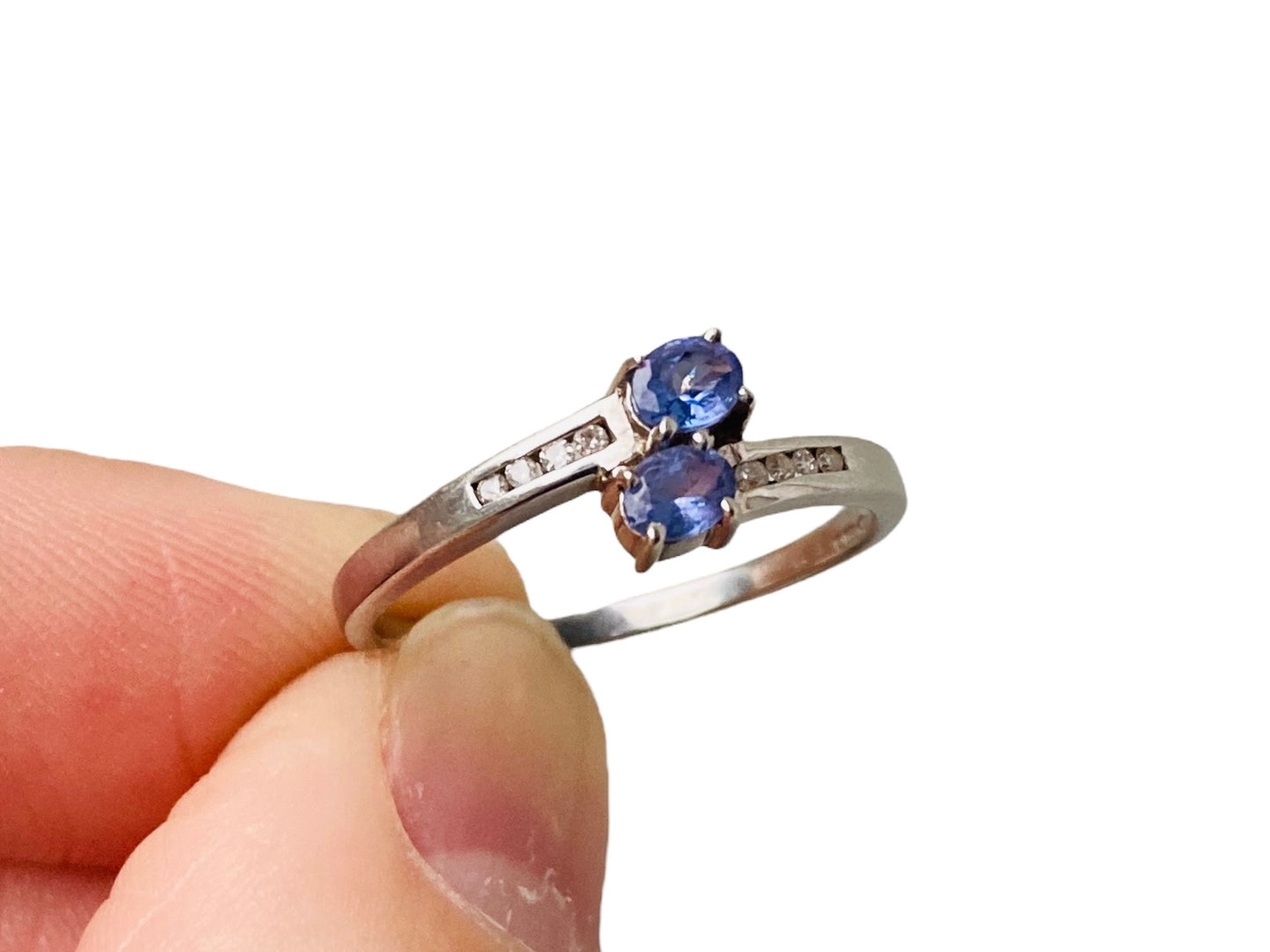 9ct Gold Tanzanite & Diamond Ring