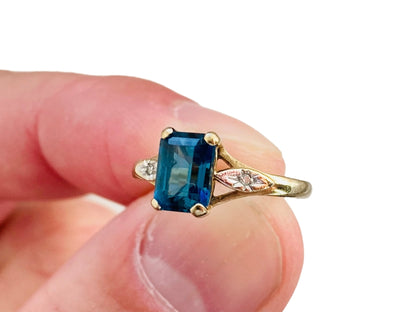 Vintage 9ct Gold Topaz & Diamond Ring