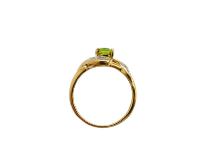 9ct Gold Peridot & Diamond Ring