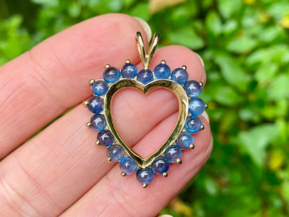 9ct Gold Cabochon Blue Sapphire Heart Pendant