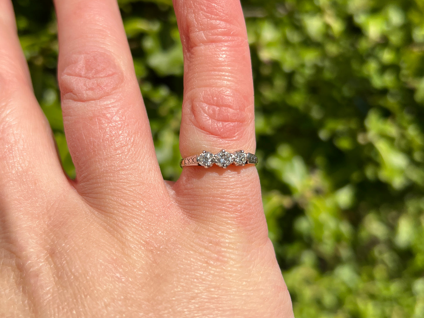 Vintage 18ct Gold Three-Stone Diamond Ring