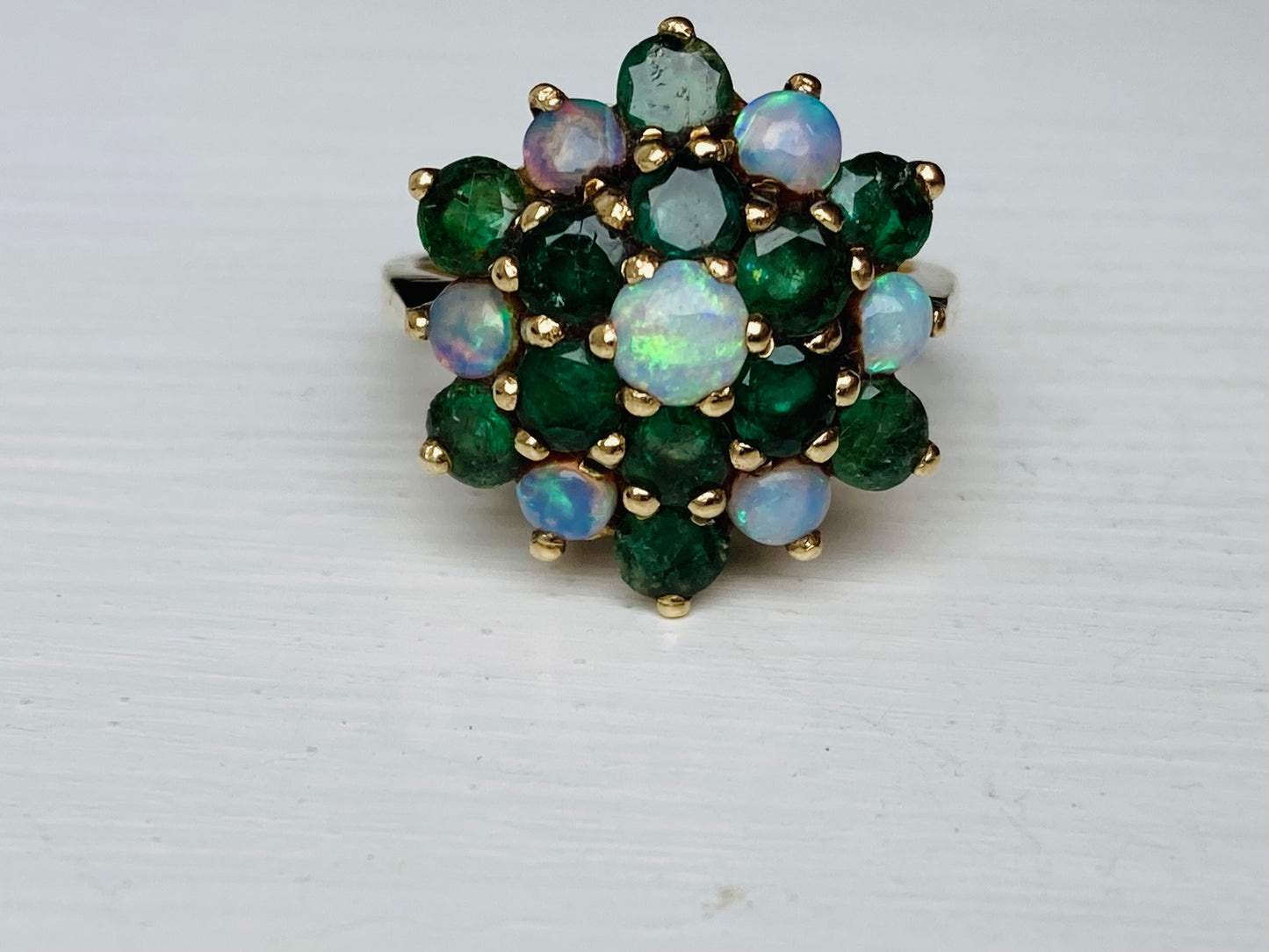 Vintage 9ct Gold Emerald & Opal Ring