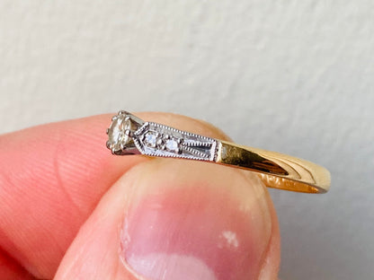 Vintage 18ct Gold & Platinum Diamond Ring