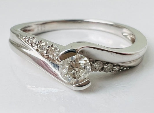 9ct Gold Diamond Ring