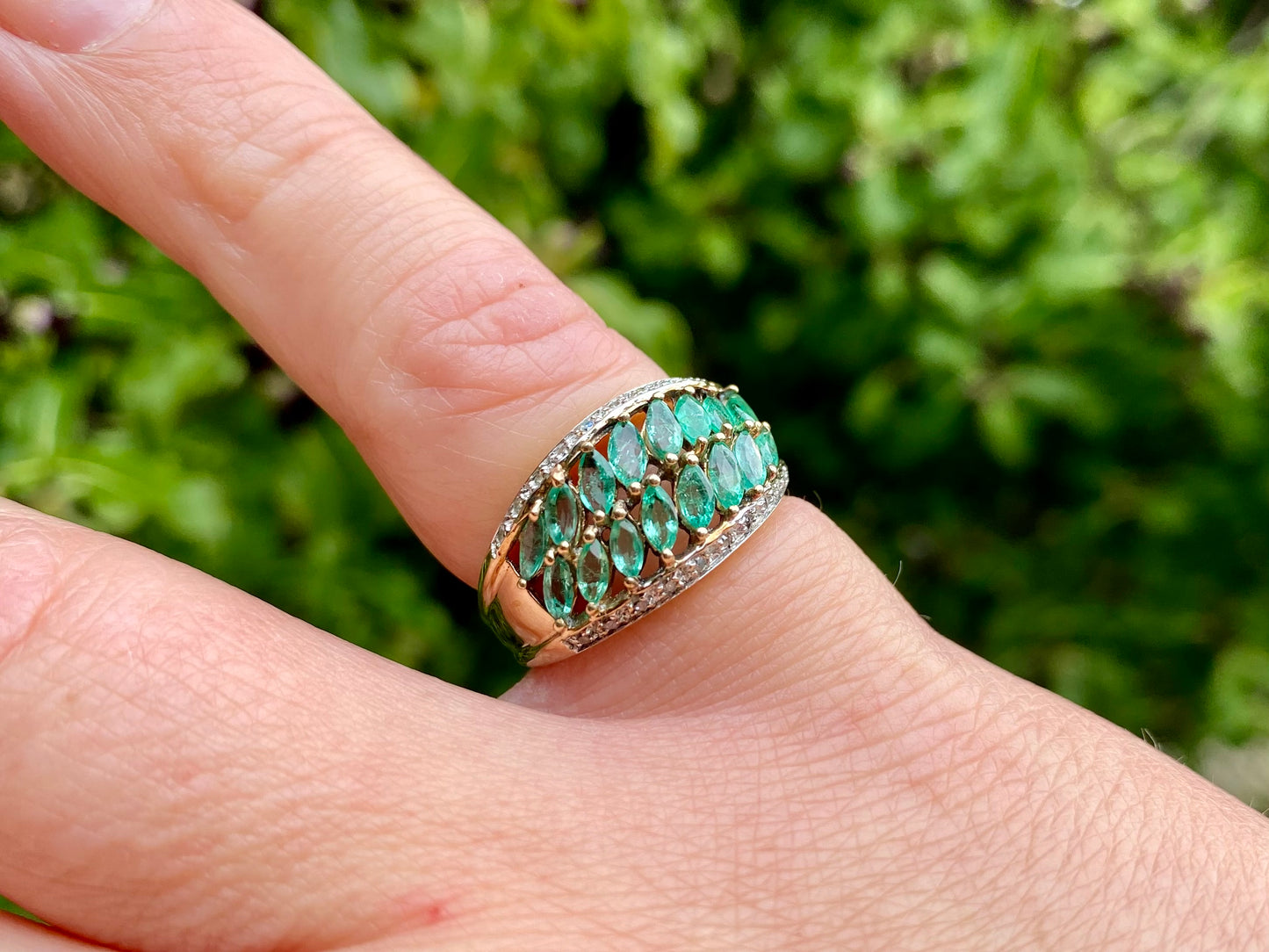 9ct Gold Emerald & Diamond Ring