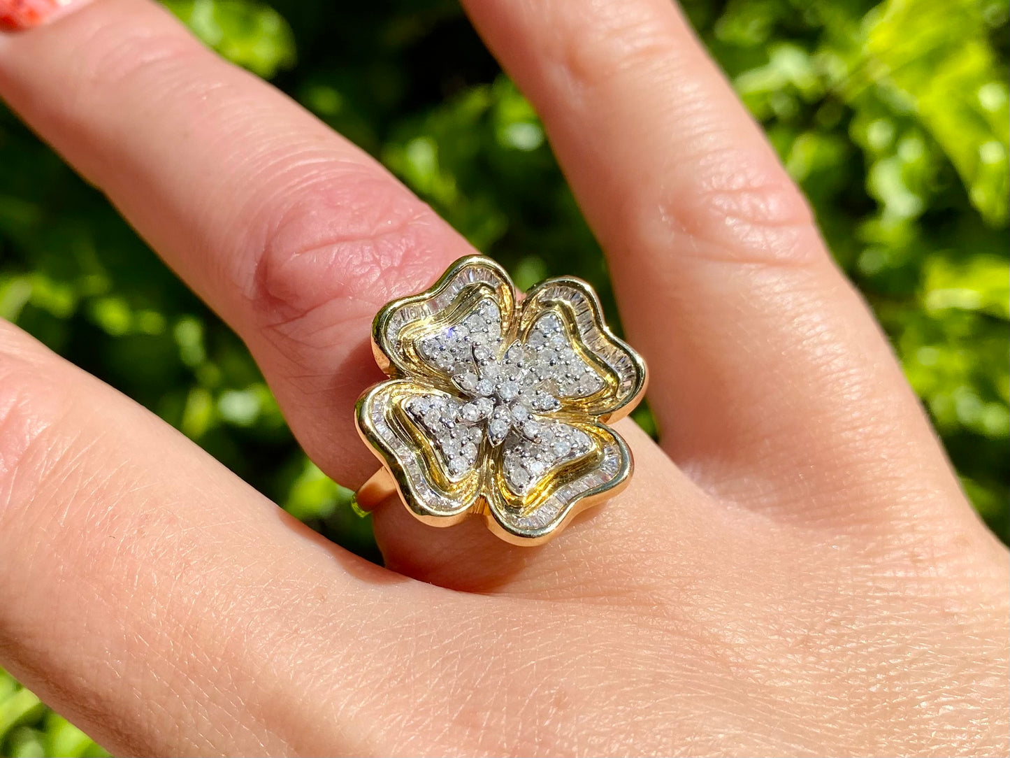 9ct Gold Diamond Flora Ring