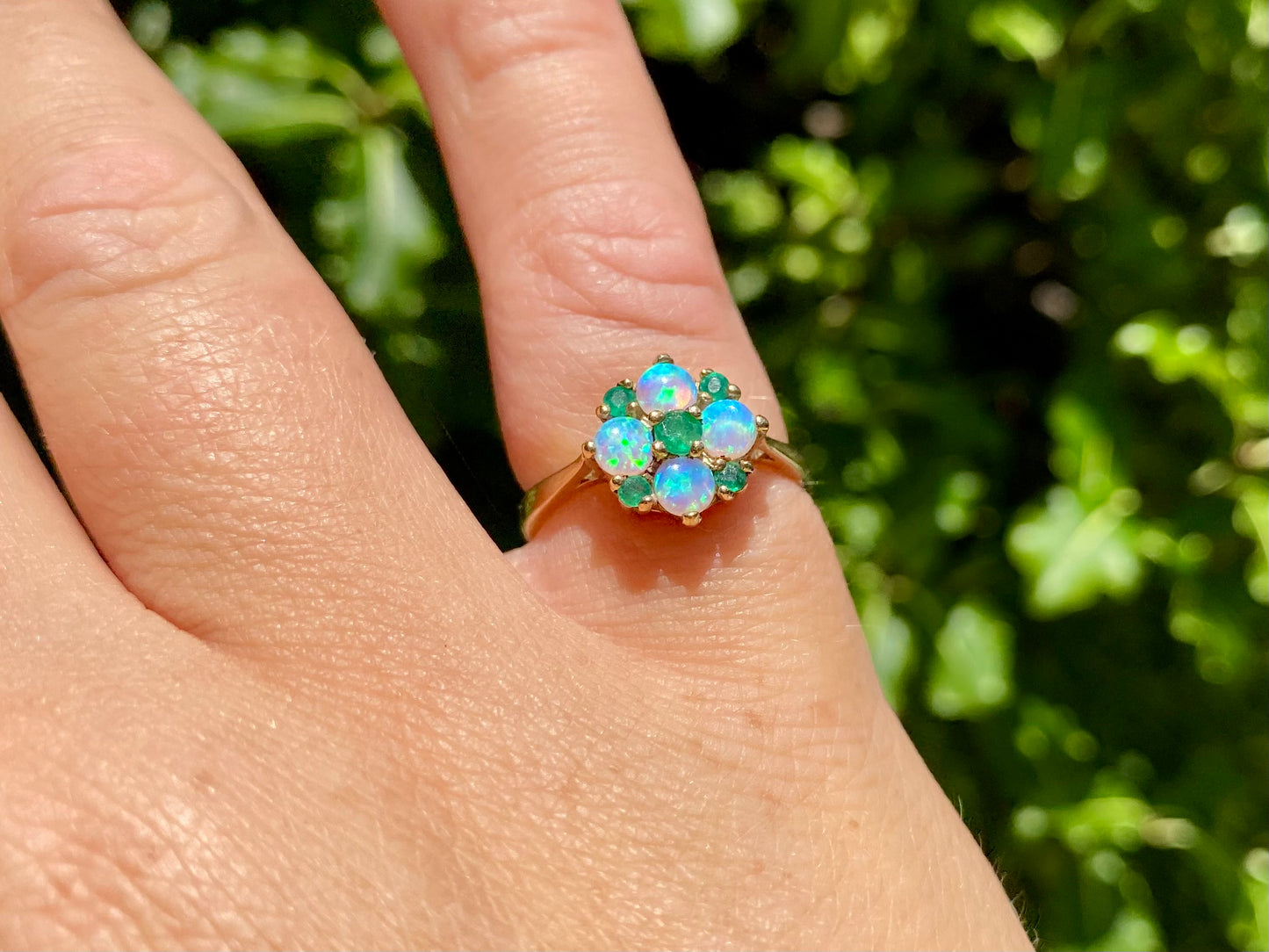 9ct Gold Emerald & Opal Ring