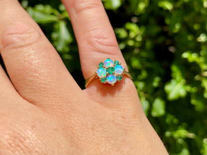 9ct Gold Emerald & Opal Ring