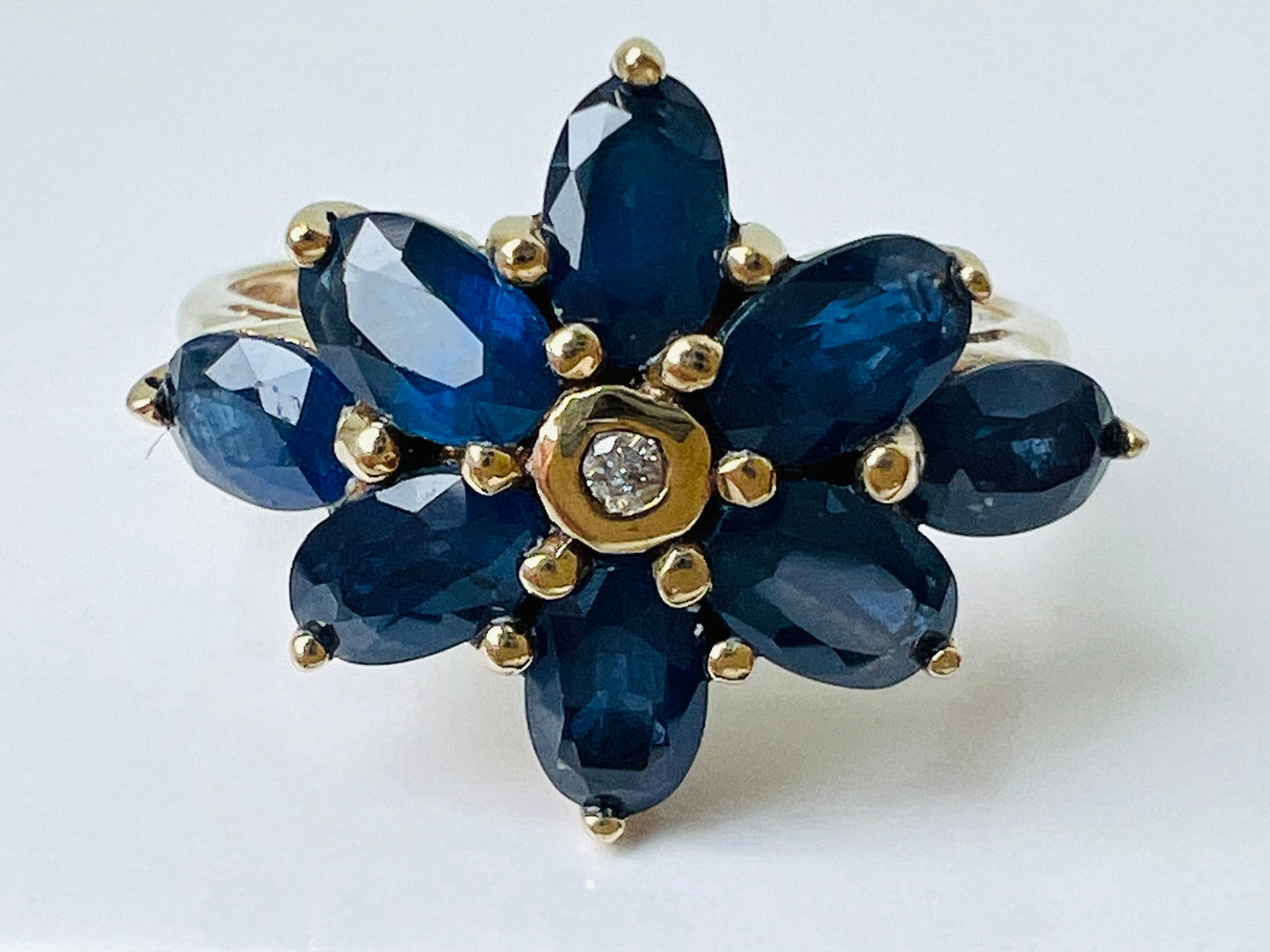9ct Gold Sapphire & Diamond Ring