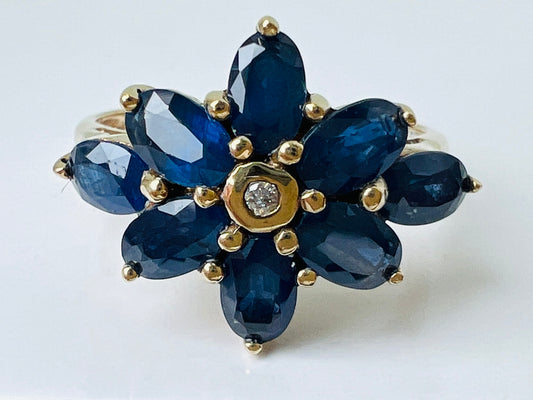 9ct Gold Sapphire & Diamond Ring