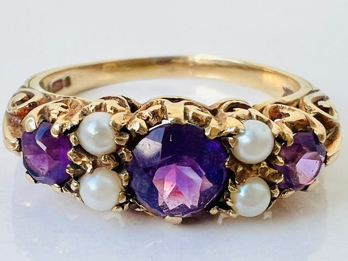 Vintage 9ct Gold Amethyst & Pearl Ring
