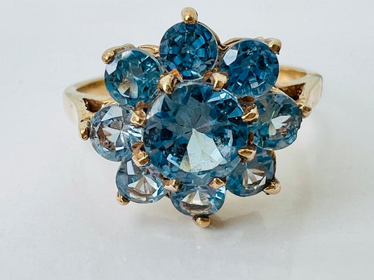 Vintage 9ct Gold Topaz Daisy Ring