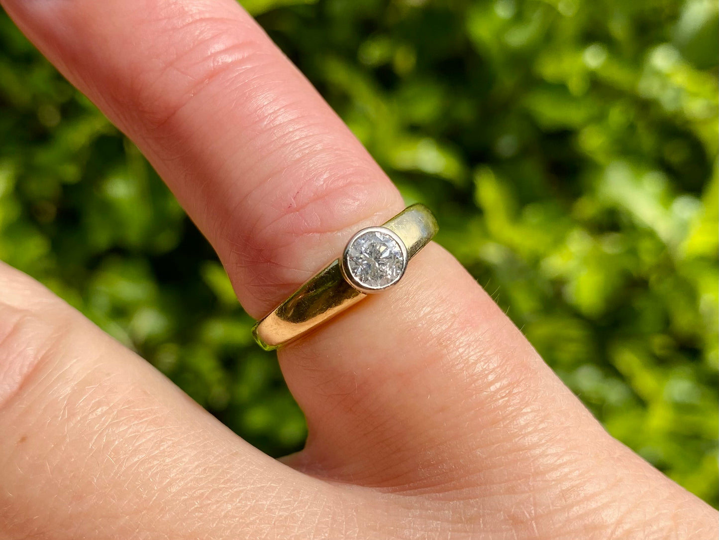 18ct Gold Diamond Solitaire Ring
