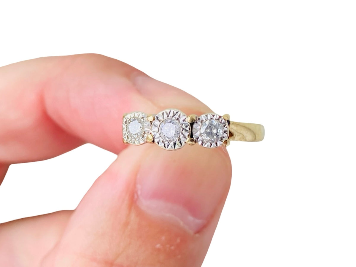 9ct Gold Diamond Ring