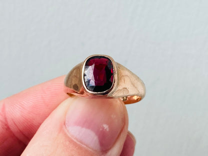 Antique Edwardian 9ct Rose Gold Almandine Garnet Signet Ring