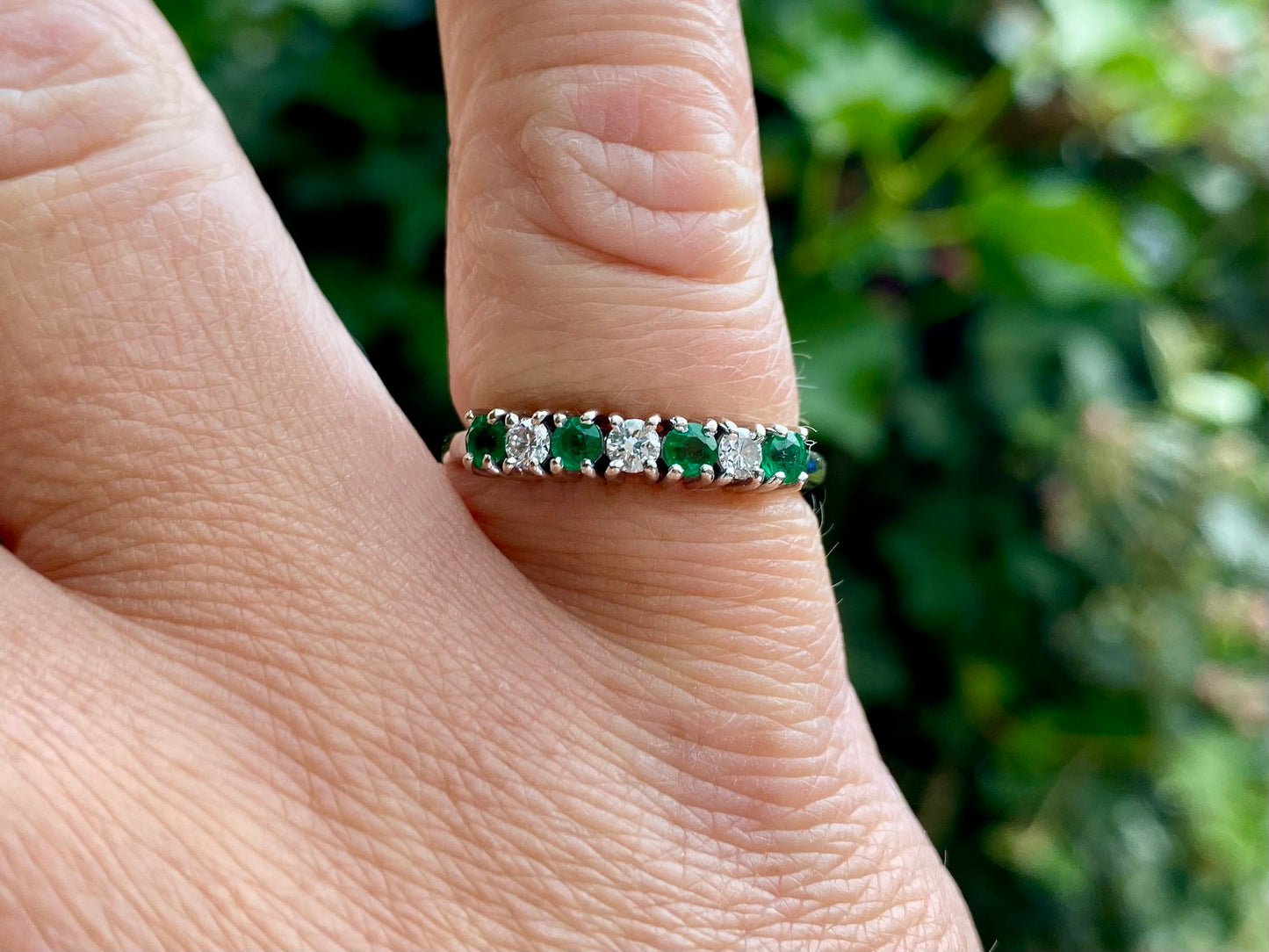 Vintage 18ct Gold Emerald & Diamond Ring