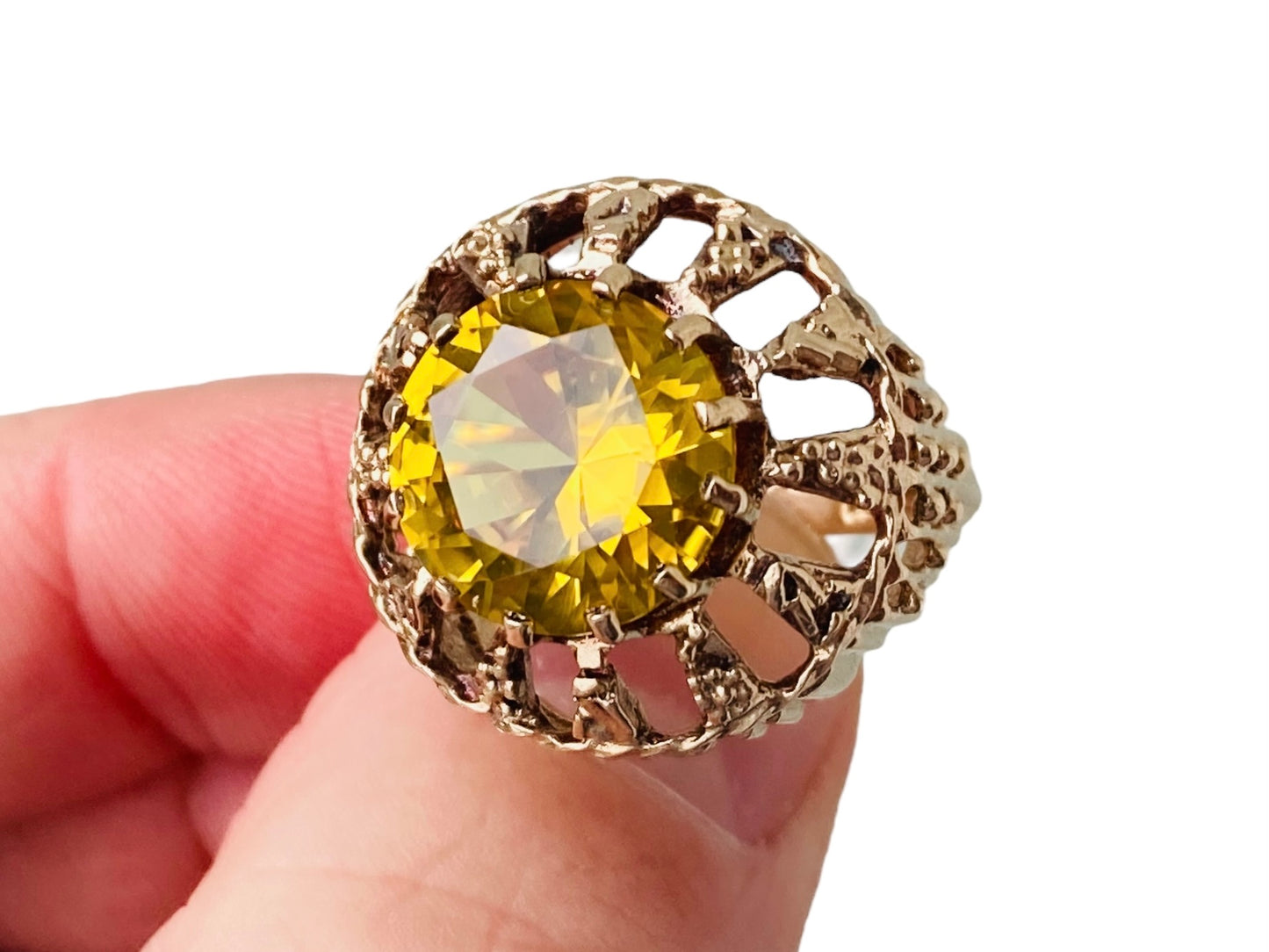 Vintage 9ct Gold Synthetic Yellow Sapphire Ring