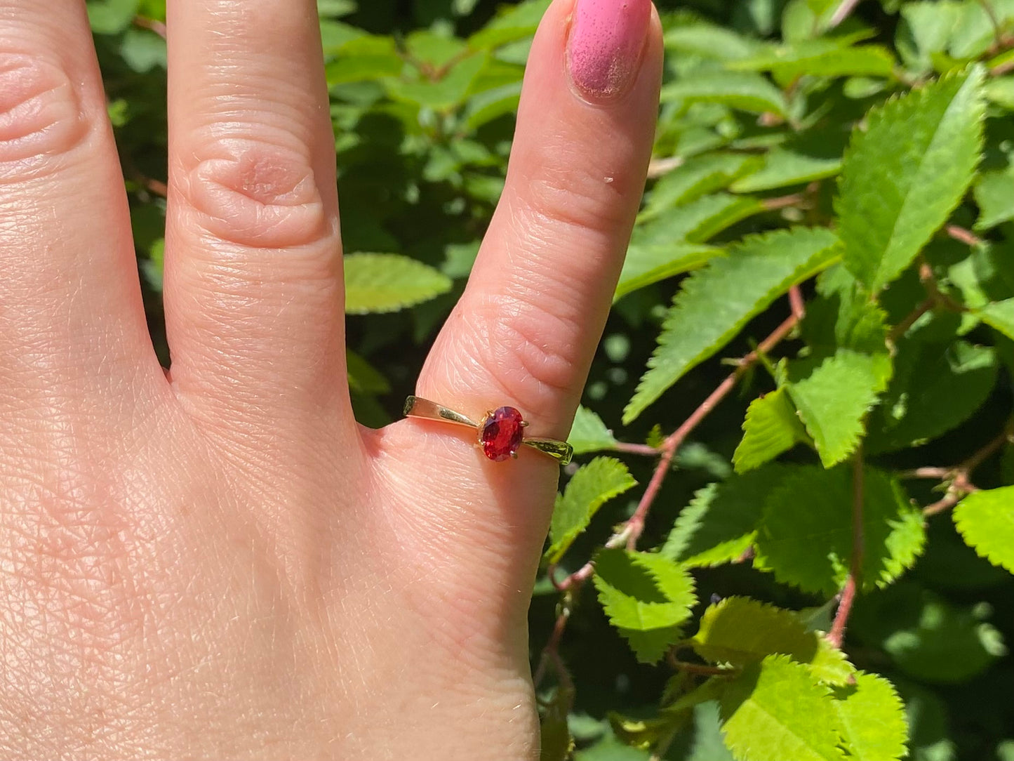 9ct Gold Red Sapphire Ring