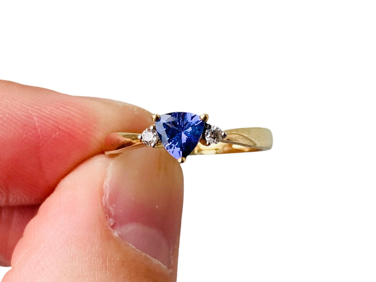 9ct Gold Tanzanite & Diamond Ring