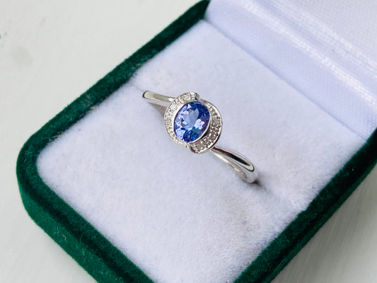 9ct Gold Tanzanite & Diamond Ring