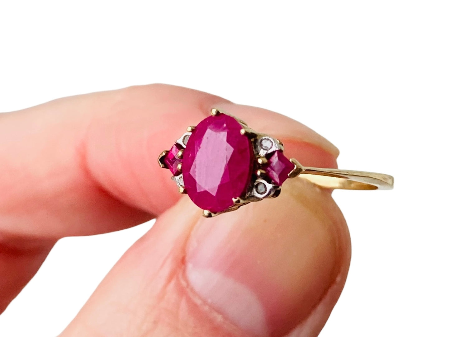 9ct Gold Ruby & Diamond Ring